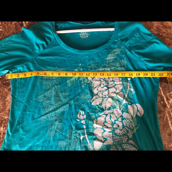 Top - Picture 4 of 6